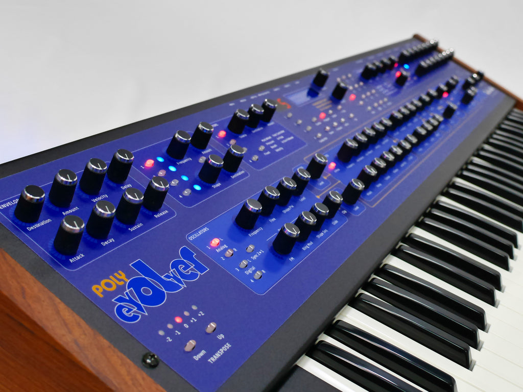 Dave Smith Instruments Poly Evolver Keyboard PE (中古)