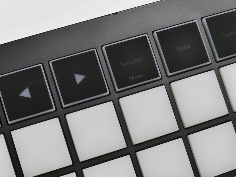 novation LaunchPad X (中古)