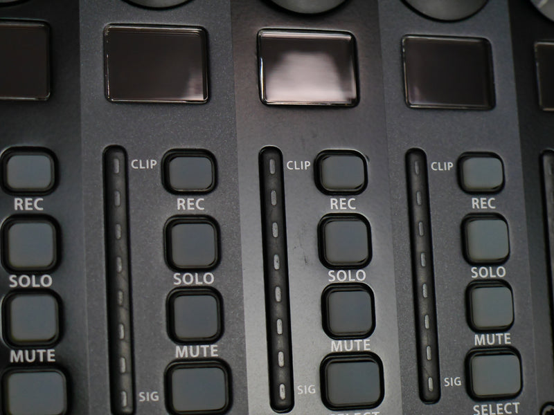 Behringer X-Touch (中古)