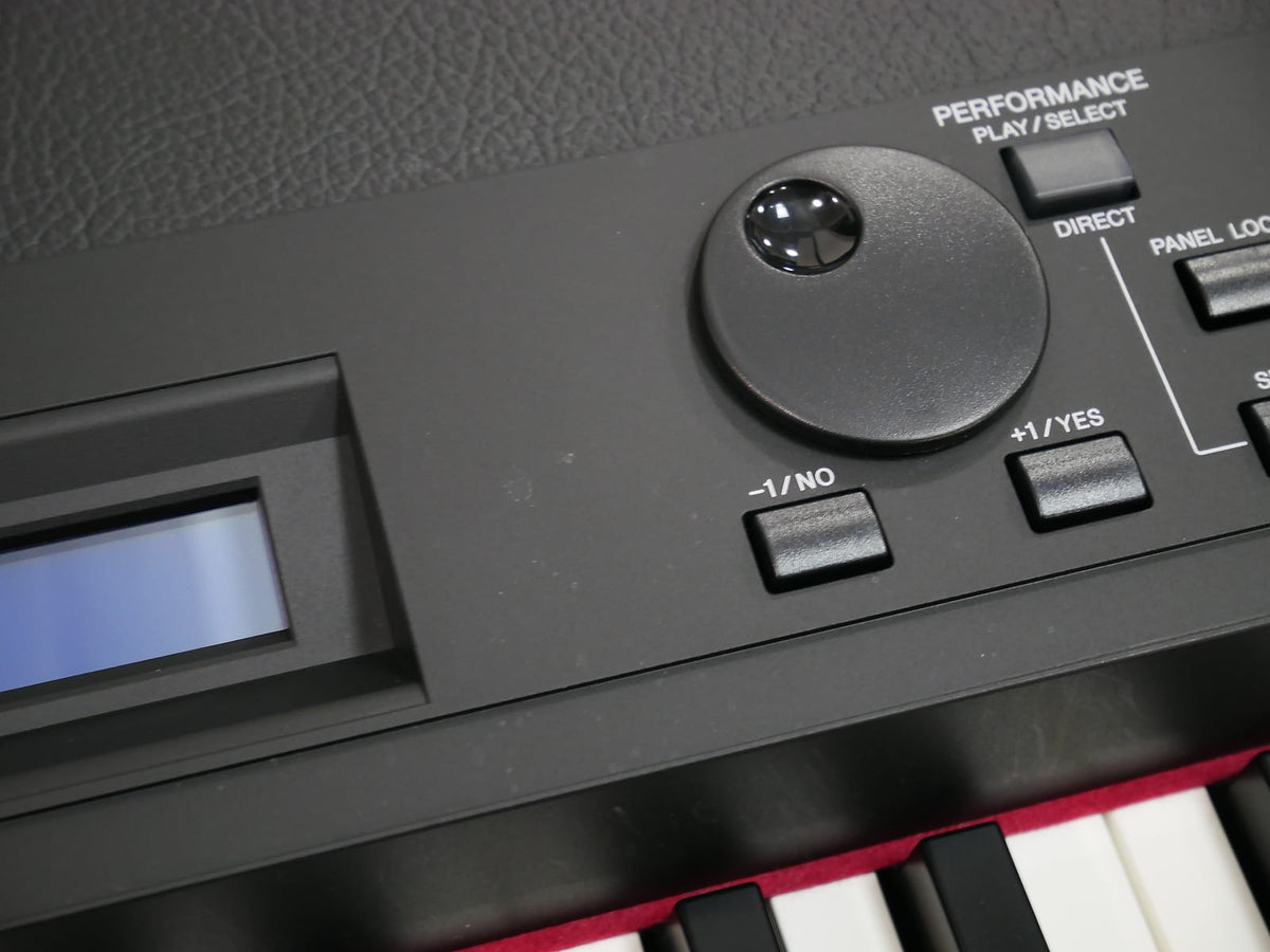 YAMAHA CP40 STAGE + Carrying Case (中古)