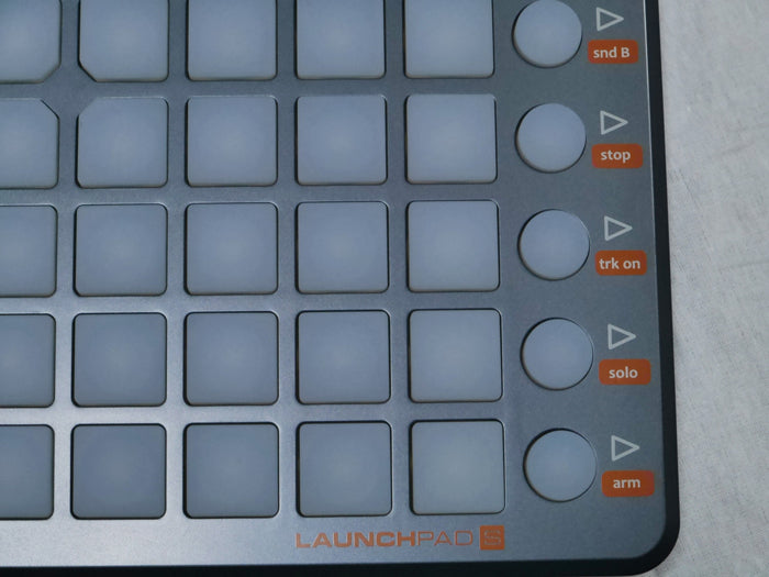 Novation Launchpad S (中古)