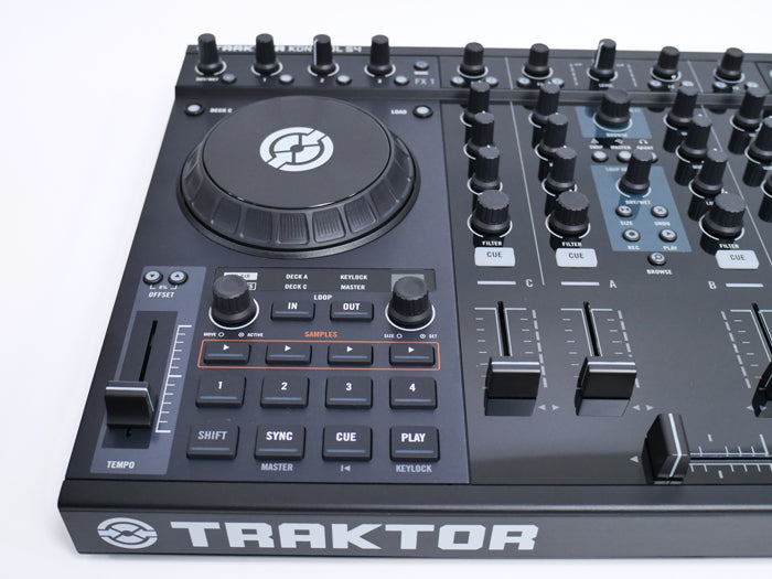 NATIVE INSTRUMENTS TRAKTOR KONTROL S4 (未使用中古品)2