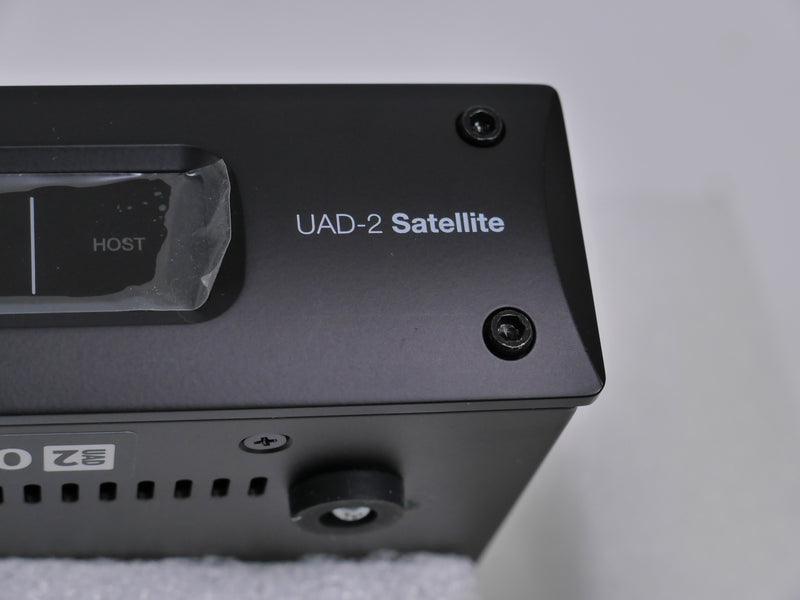 Universal Audio UAD-2 Satellite TB OCTO CORE + TB Cable (中古)