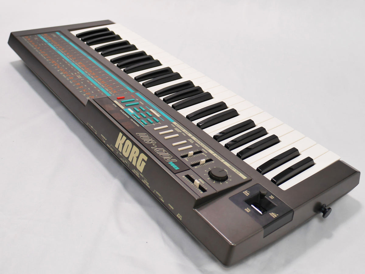 KORG POLY-800 + Case (中古)