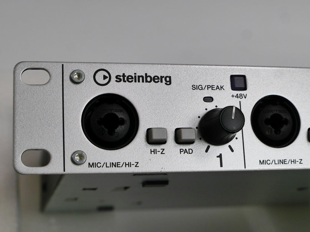 Steinberg UR824 (中古)